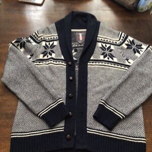Jeans by Buffalo sweater for men. Size XL/XG  great shape